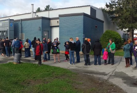 Bishop’s and Champlain refugee student  sponsorship project garage sale