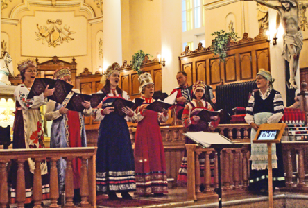 SLAVA chamber choir returning to its roots