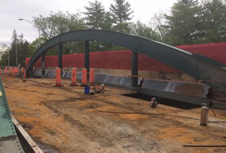 Lennoxville community keeping an eye on the bridge