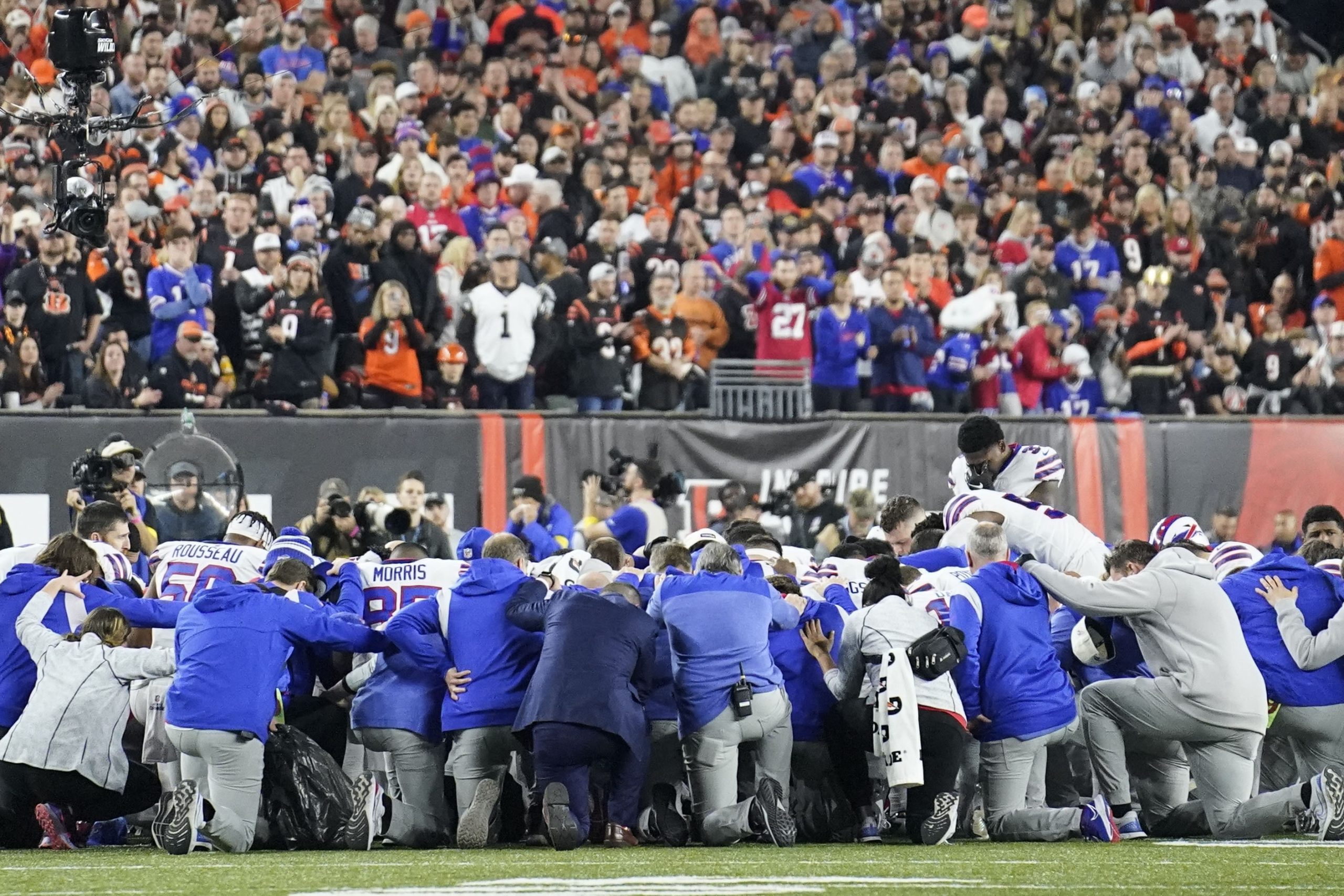 Bills' Hamlin in critical condition after collapse on field, game vs.  Bengals called off indefinitely