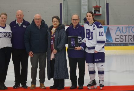 Gaiters honour Goldbloom with surprise banner reveal