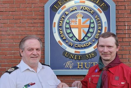 Supporting local youth – ANAF Unit #318 donates $500 to Lennoxville Scouts